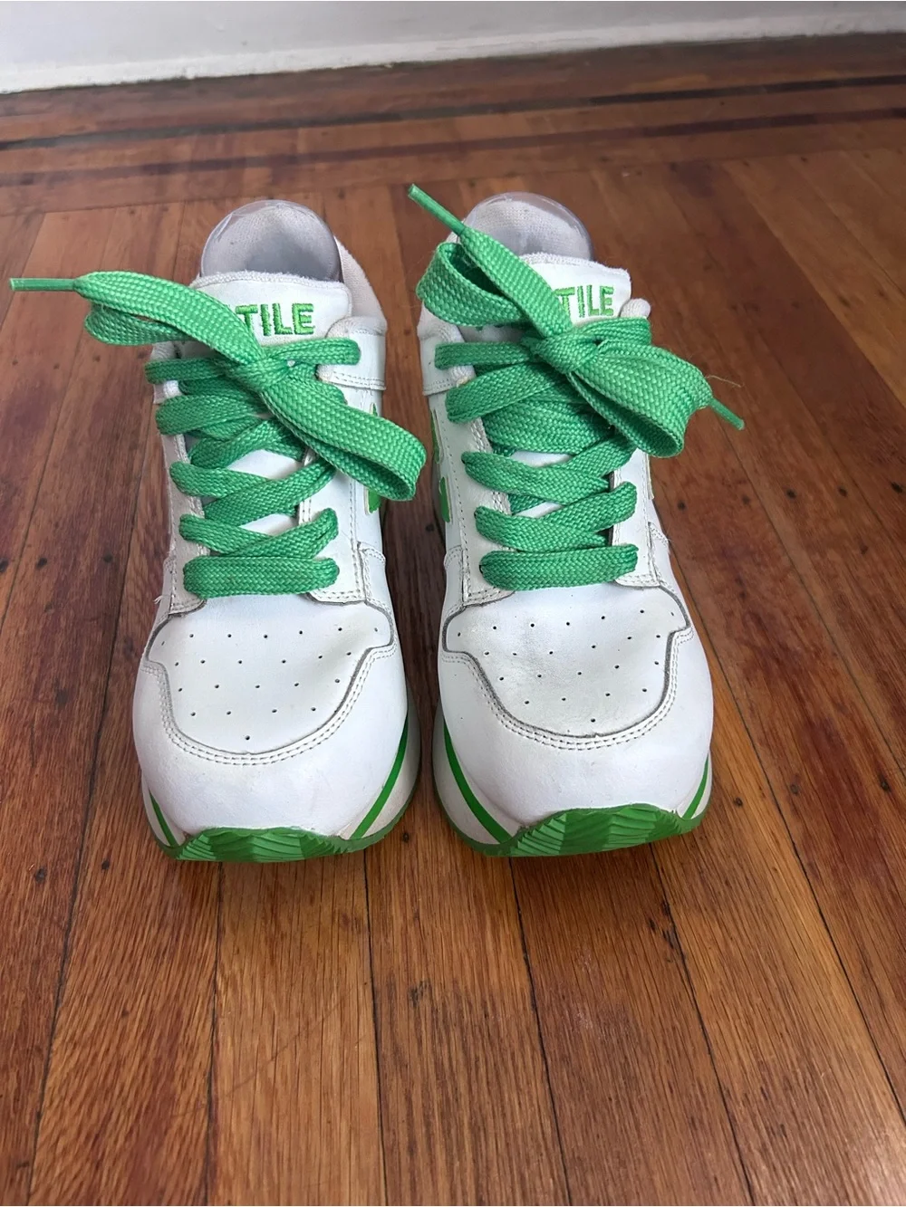 Volatile Y2K Flyer Platform Sneakers
